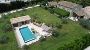 Mas Provençale entre Avignon et St Remy de Provence